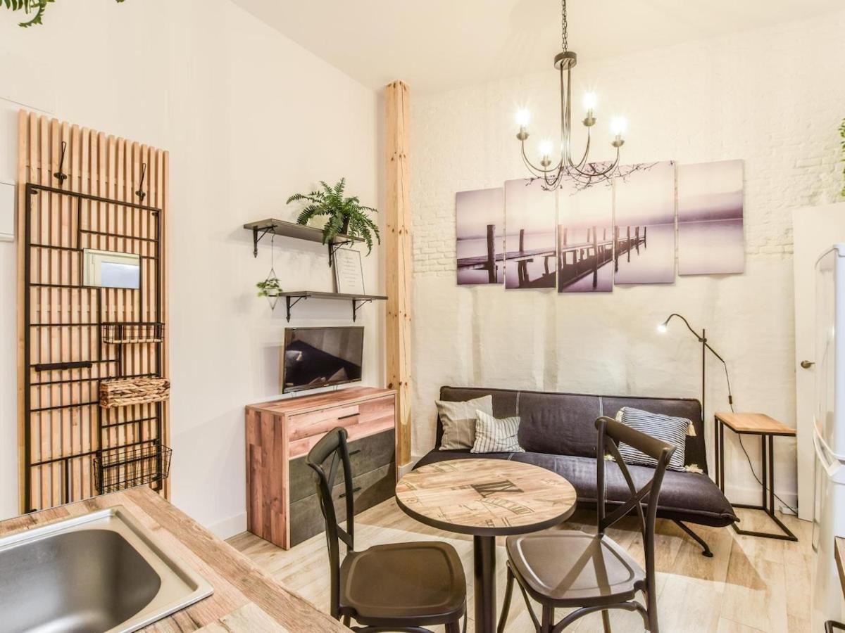 Apartamento Plaza De Lavapies Alquiler Temporal Madrid Luaran gambar